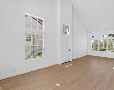 50 Georgetown - Photo Thumbnail 17