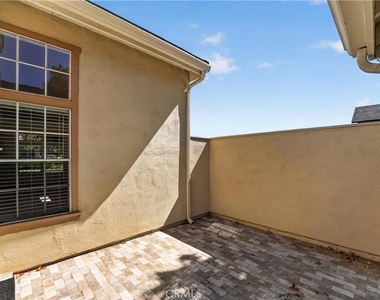 47 Georgetown - Photo Thumbnail 35