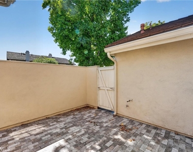 47 Georgetown - Photo Thumbnail 36