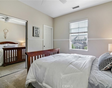 1609 Vista Luna - Photo Thumbnail 16