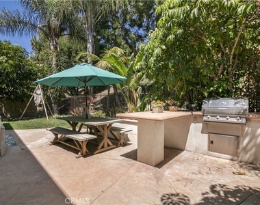 1609 Vista Luna - Photo Thumbnail 17
