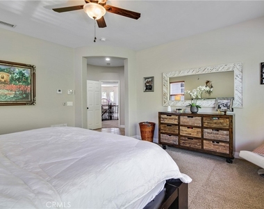 1609 Vista Luna - Photo Thumbnail 8