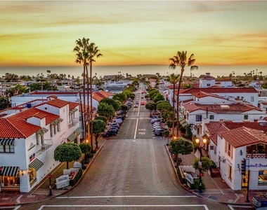 1609 Vista Luna - Photo Thumbnail 29