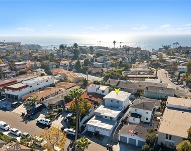 817 Calle Puente - Photo Thumbnail 12