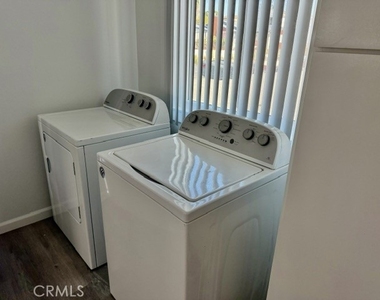 817 Calle Puente - Photo Thumbnail 4
