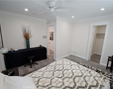 817 Calle Puente - Photo Thumbnail 5