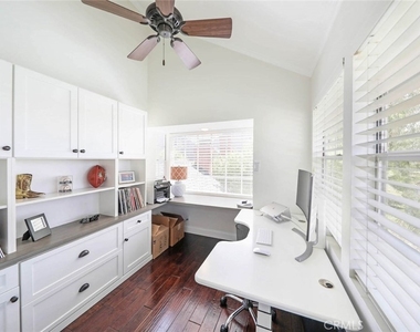 2707 Hillside Drive - Photo Thumbnail 11