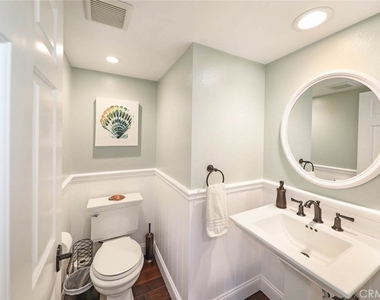 2707 Hillside Drive - Photo Thumbnail 17