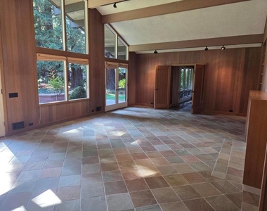 2130 Ralston Avenue - Photo Thumbnail 6
