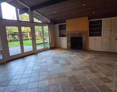 2130 Ralston Avenue - Photo Thumbnail 15
