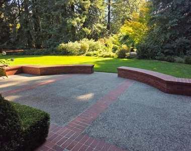 2130 Ralston Avenue - Photo Thumbnail 5