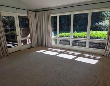2130 Ralston Avenue - Photo Thumbnail 13