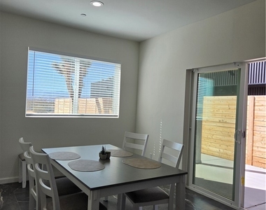 7608 Olympic - Photo Thumbnail 5