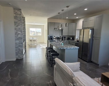 7608 Olympic - Photo Thumbnail 1
