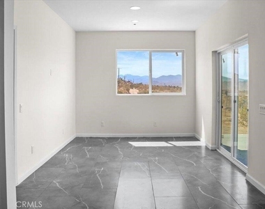 7608 Olympic - Photo Thumbnail 3