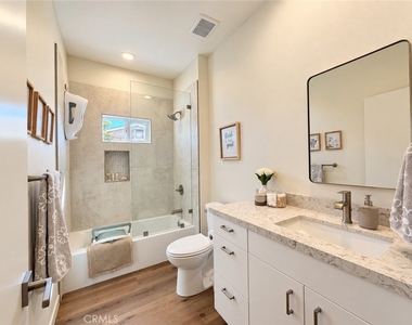 7082 Avalon Avenue - Photo Thumbnail 12
