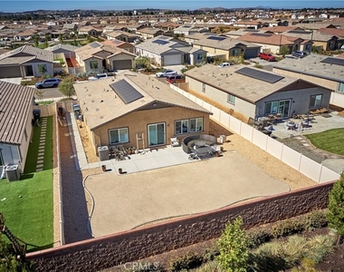 5095 Maverick Street - Photo Thumbnail 31