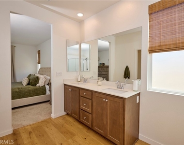 5095 Maverick Street - Photo Thumbnail 20