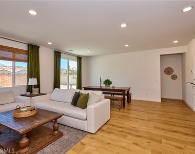 5095 Maverick Street - Photo Thumbnail 13