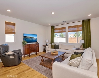5095 Maverick Street - Photo Thumbnail 12