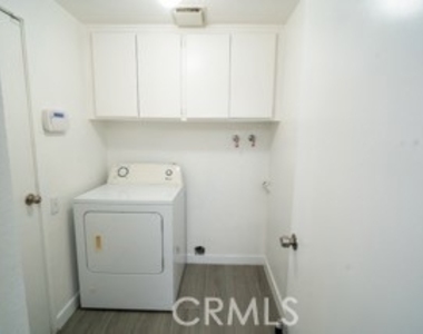 1807 Lochglen Court - Photo Thumbnail 9