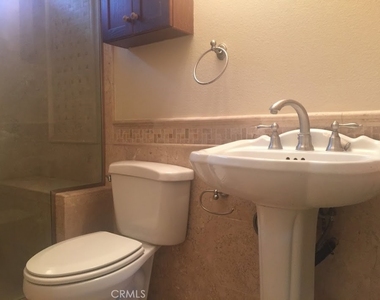 2060 Villa Del Lago - Photo Thumbnail 11