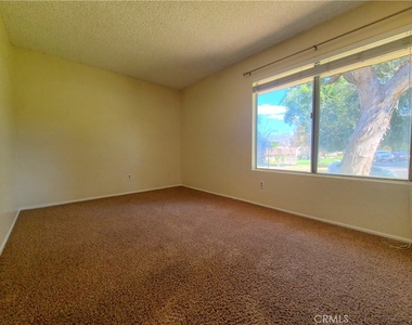 832 Ardmore Circle - Photo Thumbnail 14