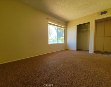 832 Ardmore Circle - Photo Thumbnail 13