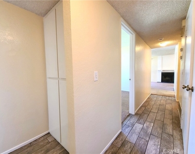 832 Ardmore Circle - Photo Thumbnail 8
