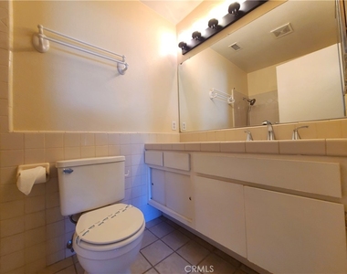 832 Ardmore Circle - Photo Thumbnail 11