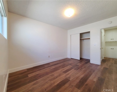 12716 4th Street - Photo Thumbnail 11