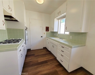 12716 4th Street - Photo Thumbnail 6