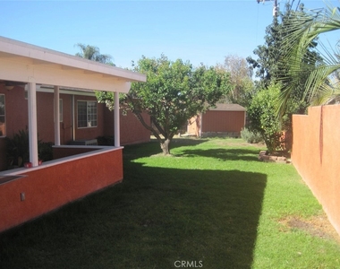 2441 Sylvian - Photo Thumbnail 7