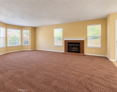 26306 Snowden Avenue - Photo Thumbnail 10