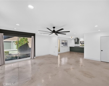 6300 Avenue Juan Diaz - Photo Thumbnail 18