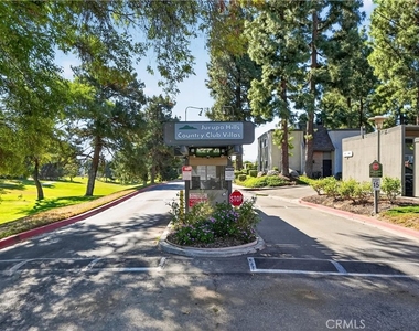 6300 Avenue Juan Diaz - Photo Thumbnail 42