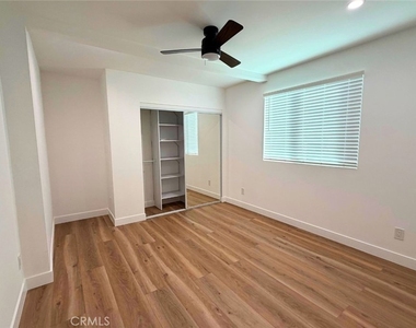 1828 Kenwood St - Photo Thumbnail 15