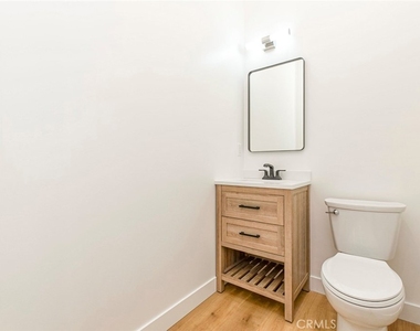 7612 N Shadyglade Avenue - Photo Thumbnail 16