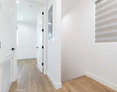 7612 N Shadyglade Avenue - Photo Thumbnail 23