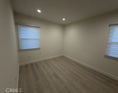 1454 E Wilson - Photo Thumbnail 16