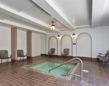 8455 Fountain Avenue - Photo Thumbnail 9