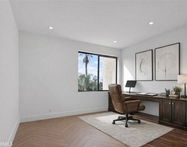 8455 Fountain Avenue - Photo Thumbnail 6