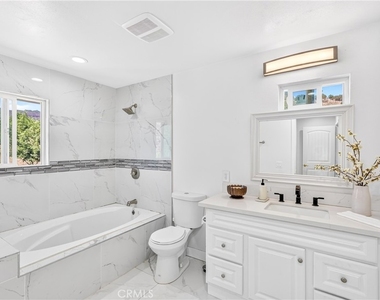 42450 El Calamar - Photo Thumbnail 11