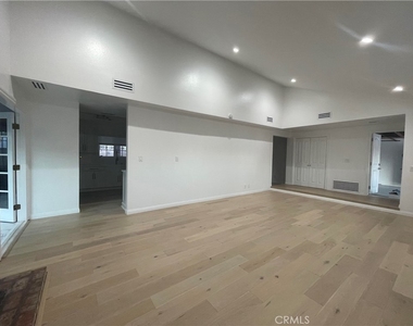 11700 Clearglen - Photo Thumbnail 4