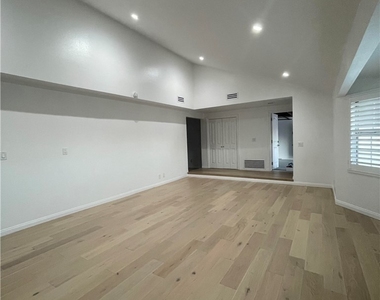 11700 Clearglen - Photo Thumbnail 5