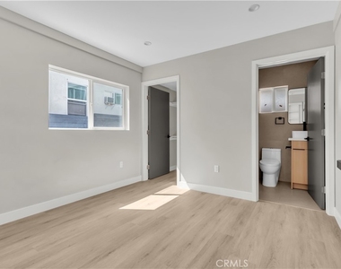 659 S Soto Street - Photo Thumbnail 11