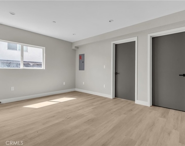 659 S Soto Street - Photo Thumbnail 10
