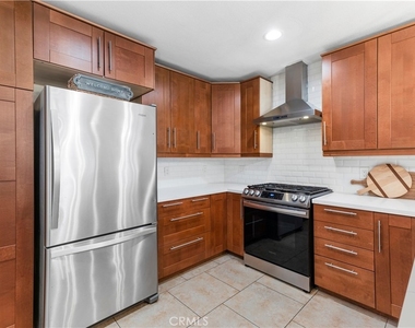 1418 Longview - Photo Thumbnail 5