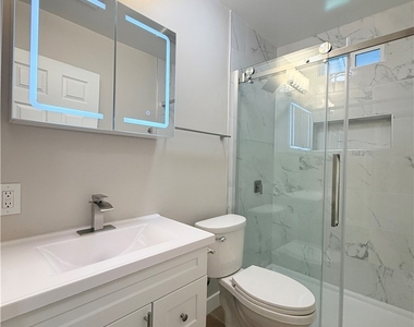 254 N 9th Avenue - Photo Thumbnail 8