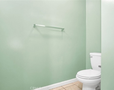 7275 Fountain Avenue - Photo Thumbnail 16